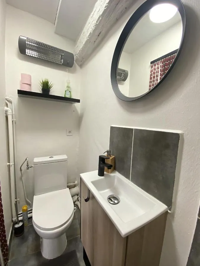 Place D'Armes Studio 5' Train/ Port/ Stade/ 10' Plage Wifi Apartment Toulon